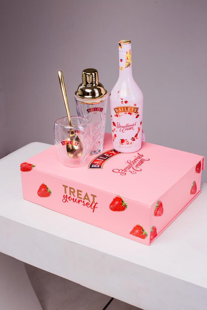 Baileys Strawberry & Cream Gift Pack
